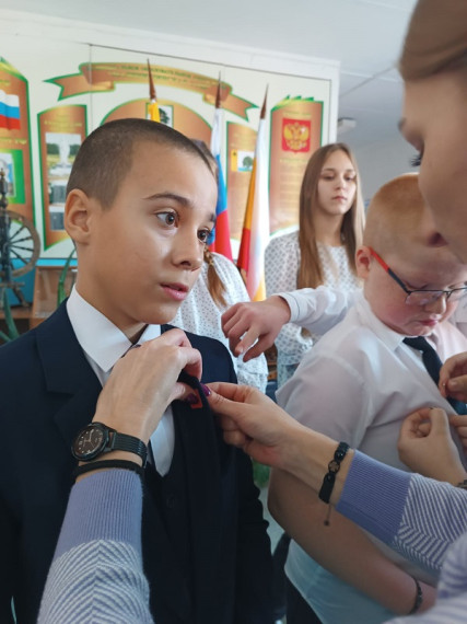Торжественное посвящение шестиклассников, лидеров направлений и активистов в Российское движение детей и молодежи «Движение Первых»!.